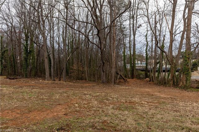 4761 Kester Mill Road, Winston-salem, NC 27103