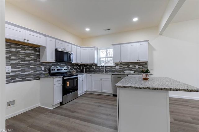 4761 Kester Mill Road, Winston-salem, NC 27103