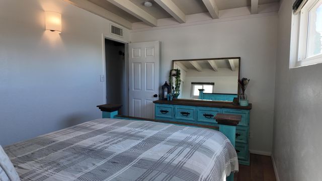 1226 Christine Street NE, Albuquerque, NM 87112