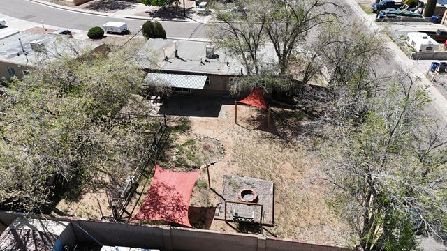 1226 Christine Street NE, Albuquerque, NM 87112