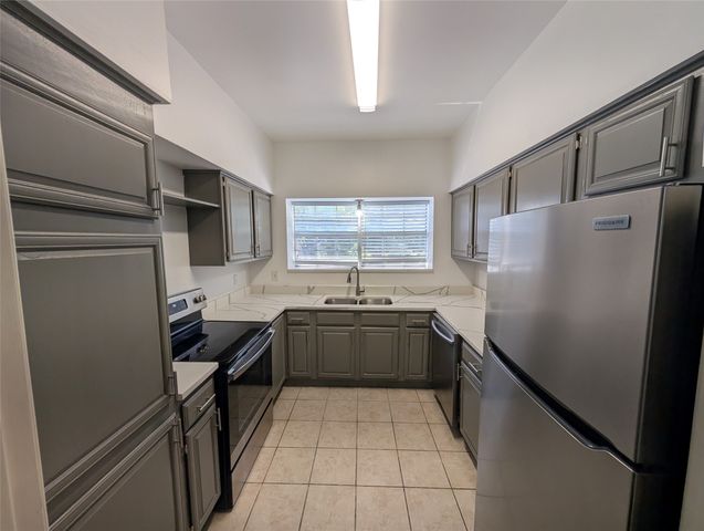 9801 Royal Lane 311, Dallas, TX 75231