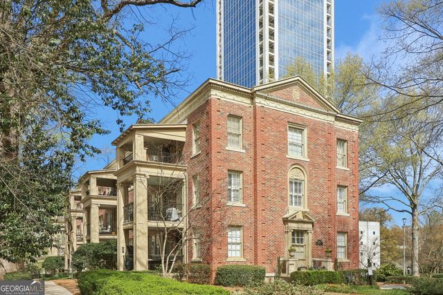 2814 Peachtree Road NW 10, Atlanta, GA 30305