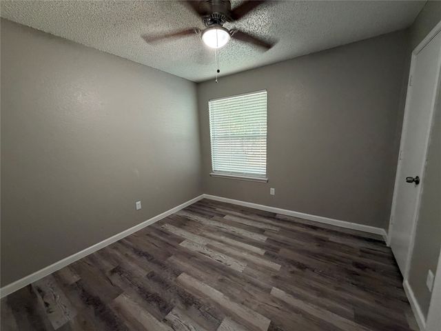 10231 Ridge Oak Street, Dallas, TX 75227