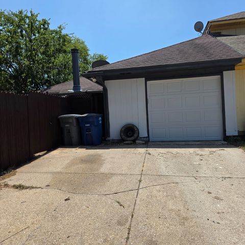 10231 Ridge Oak Street, Dallas, TX 75227