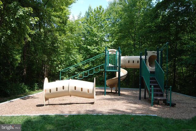 1532 CHURCH HILL PL, Reston, VA 20194