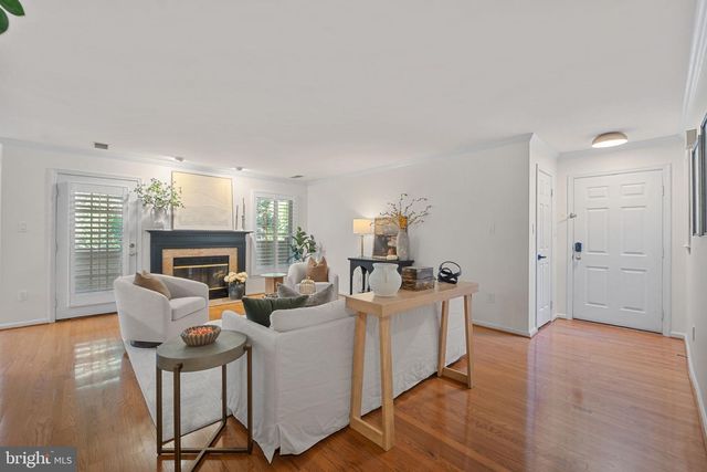 1532 CHURCH HILL PL, Reston, VA 20194