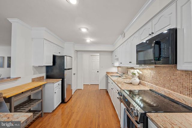 1532 CHURCH HILL PL, Reston, VA 20194
