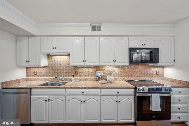 1532 CHURCH HILL PL, Reston, VA 20194