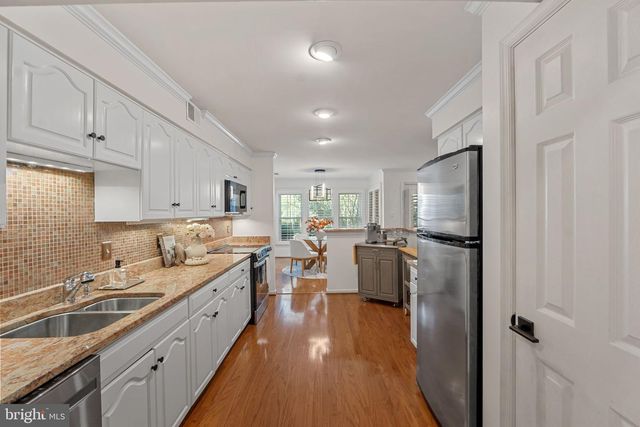 1532 CHURCH HILL PL, Reston, VA 20194