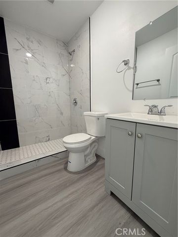 718 E 48th, Los Angeles, CA 90011