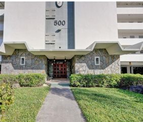 500 NE 14th Ave 306, Hallandale Beach, FL 33009