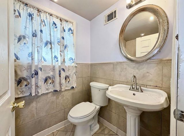 564 GARFIELD AVE, Jc, Greenville, NJ 07305