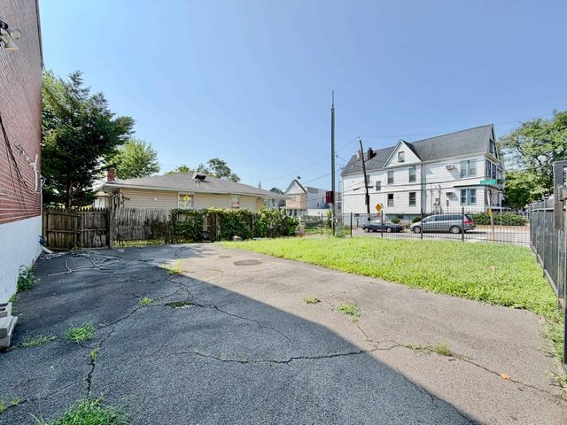 564 GARFIELD AVE, Jc, Greenville, NJ 07305