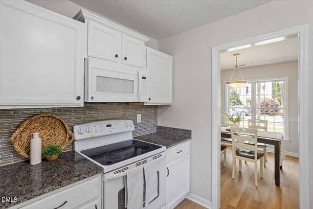 528 Arbor Creek Drive, Holly Springs, NC 27540