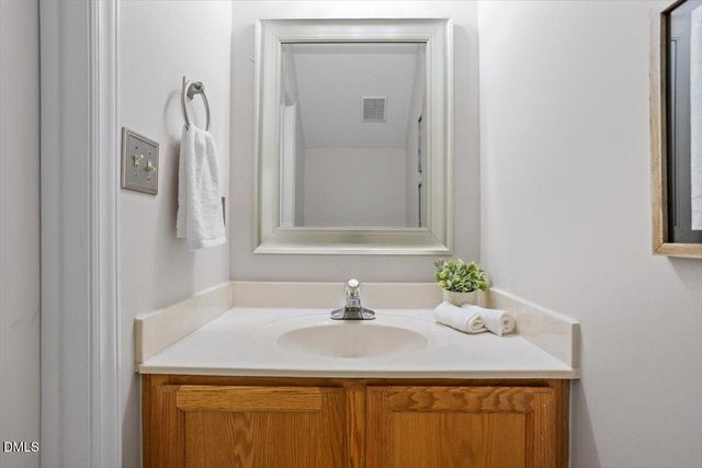 528 Arbor Creek Drive, Holly Springs, NC 27540