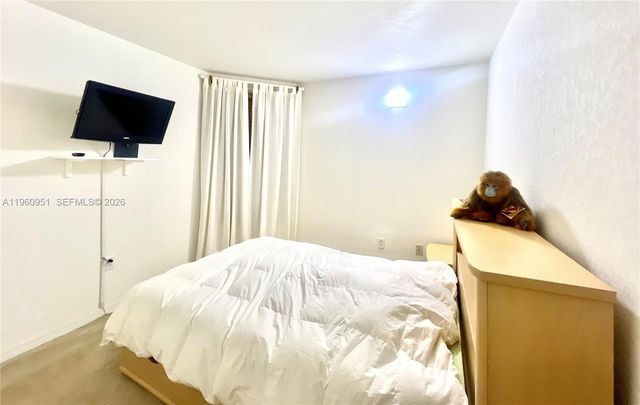 8970 W Flagler St 212, Miami, FL 33174