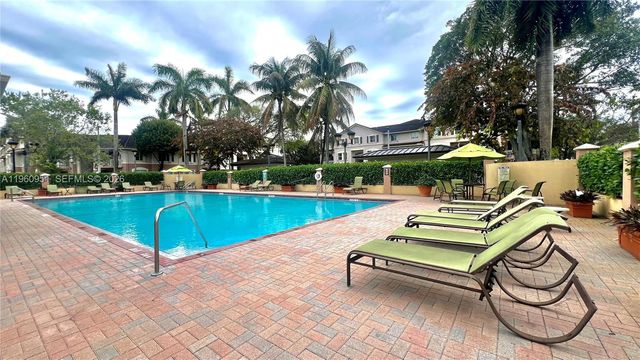 8970 W Flagler St 212, Miami, FL 33174