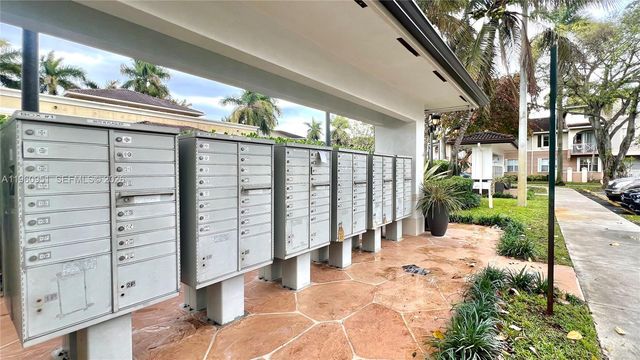 8970 W Flagler St 212, Miami, FL 33174