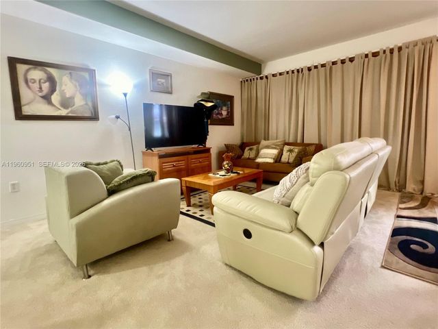 8970 W Flagler St 212, Miami, FL 33174