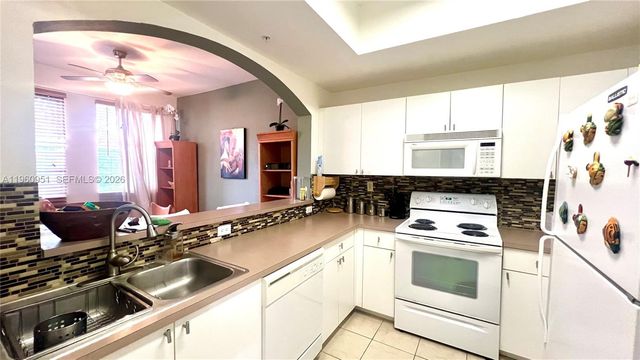 8970 W Flagler St 212, Miami, FL 33174