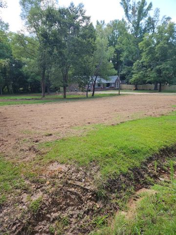520 Lee Road 0237, Smiths Station, AL 36877