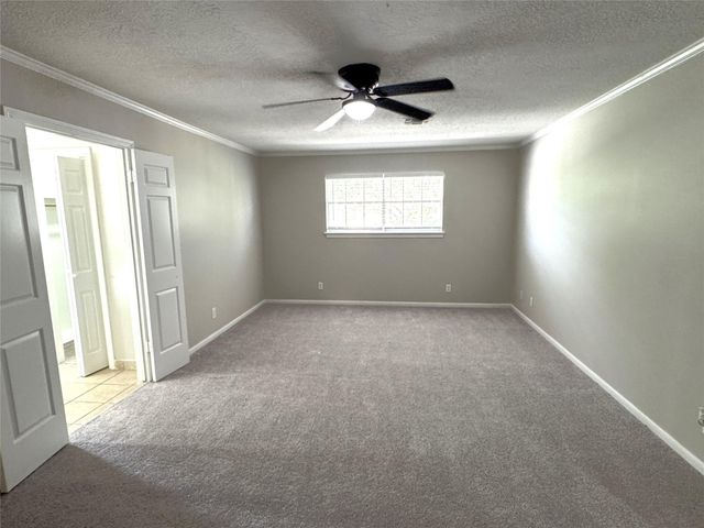 6630 Sumner Isle Court, Spring, TX 77379