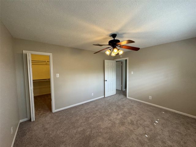 6630 Sumner Isle Court, Spring, TX 77379