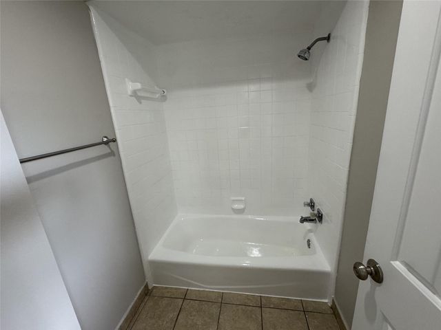 6630 Sumner Isle Court, Spring, TX 77379