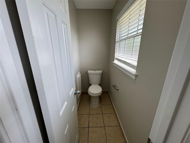 6630 Sumner Isle Court, Spring, TX 77379