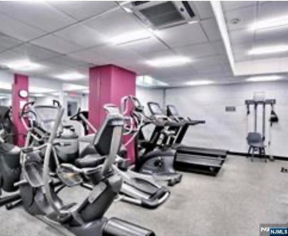 280 Prospect Avenue 5D, Hackensack, NJ 07601