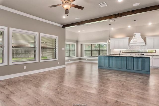 2612 Somerton Court, College Station, TX 77845