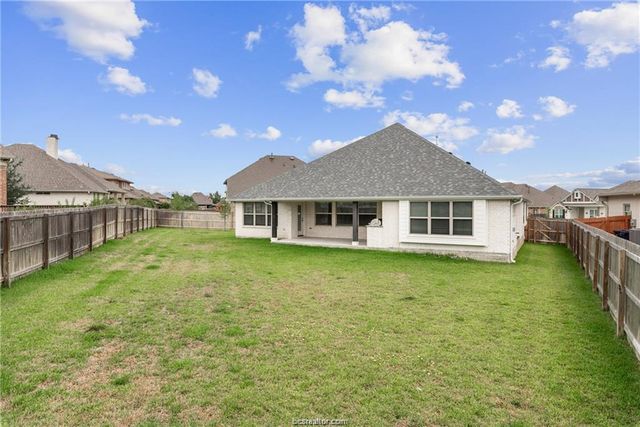 2612 Somerton Court, College Station, TX 77845