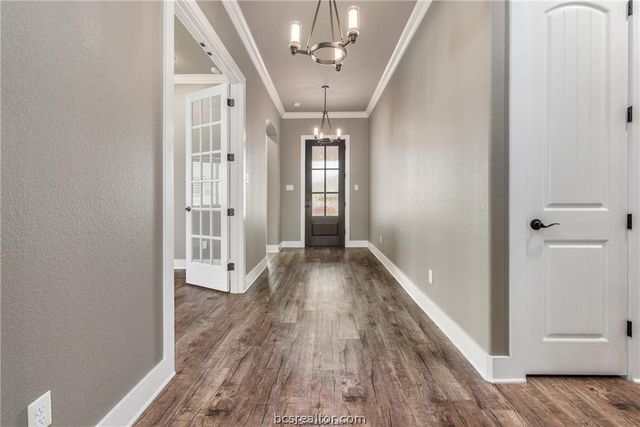 2612 Somerton Court, College Station, TX 77845