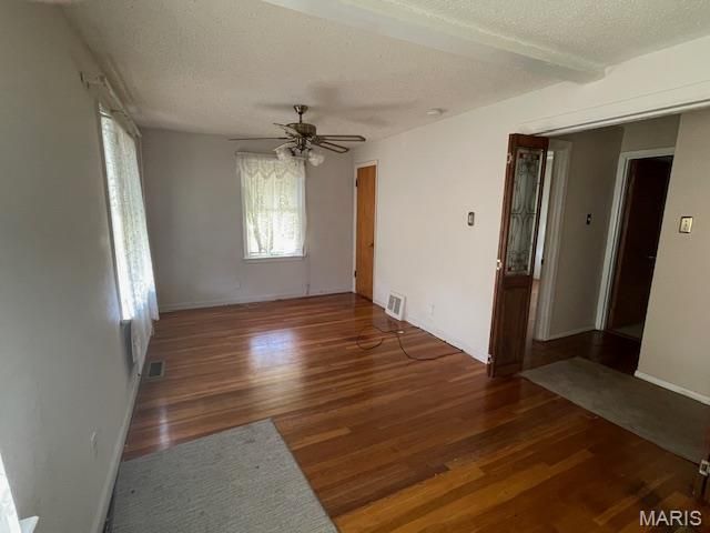 1537 Akron Drive, St Louis, MO 63137