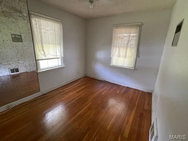1537 Akron Drive, St Louis, MO 63137