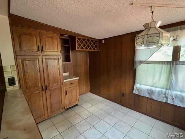 1537 Akron Drive, St Louis, MO 63137