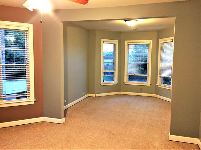 3926 W Byron Street 2, Chicago, IL 60618