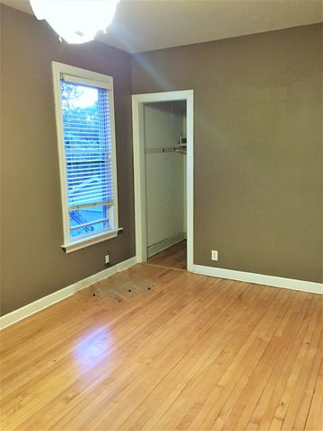 3926 W Byron Street 2, Chicago, IL 60618