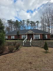 185 Creekside Drive, Wetumpka, AL 36092