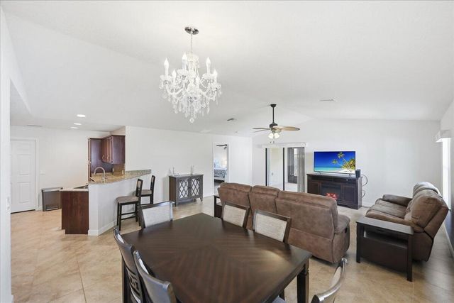 44 Grande Vista Way, Port St. Lucie, Port St Lucie, FL 34952