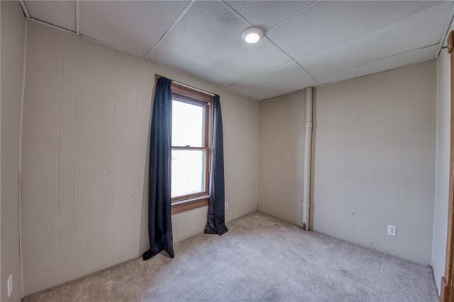 135 E First Ave, Tarentum, PA 15084