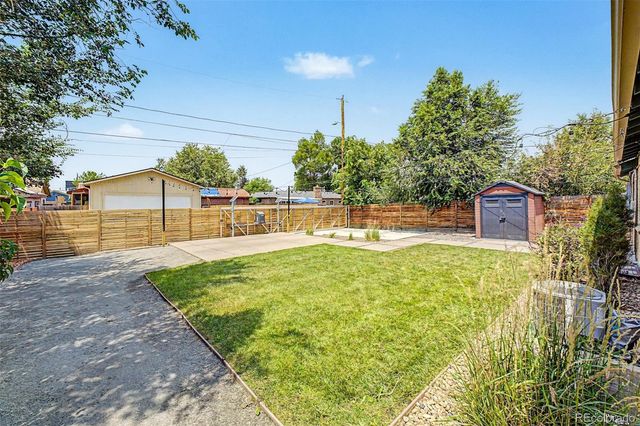 3025 Richard Allen Court, Denver, CO 80205