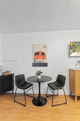 1200 Brickell Bay Drive 1816, Miami, FL 33131