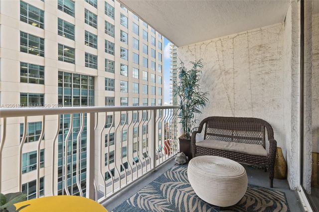 1200 Brickell Bay Drive 1816, Miami, FL 33131