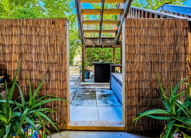 853 Indies Road, Ramrod Key, FL 33042