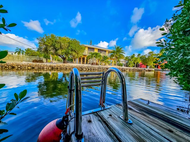 853 Indies Road, Ramrod Key, FL 33042