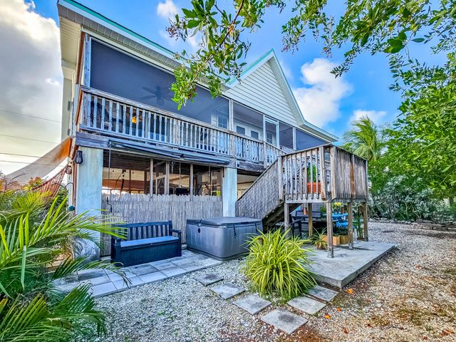 853 Indies Road, Ramrod Key, FL 33042