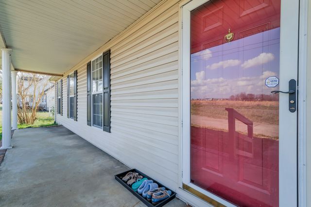 672 Old Snow Hill Rd, Dowelltown, TN 37059