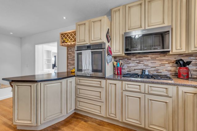 672 Old Snow Hill Rd, Dowelltown, TN 37059