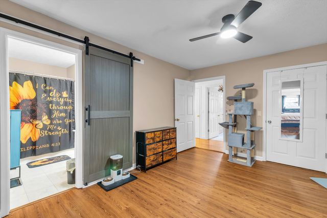 672 Old Snow Hill Rd, Dowelltown, TN 37059